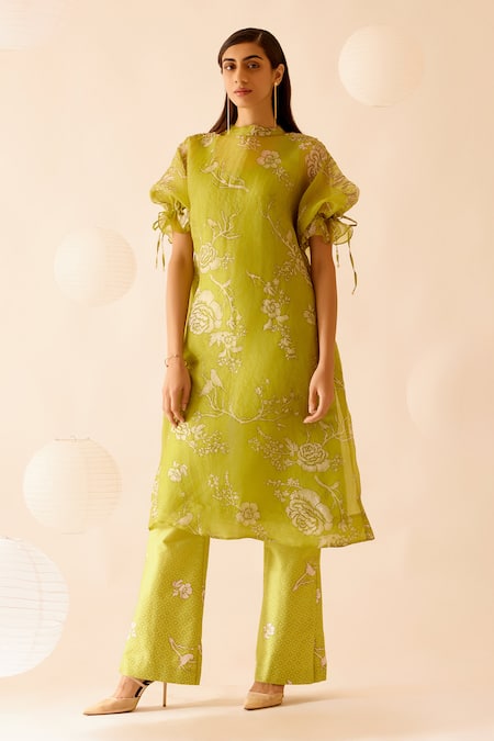 Shop Bunka Green Silk Organza Sequins, Embroidery Boat Bia Rosa Print Kurta With Camisole Online at Aza Fashions Shop_Bunka_Green Silk Organza Sequins, Embroidery Boat Bia Rosa Print Kurta With Camisole _Online_at_Aza_Fashions