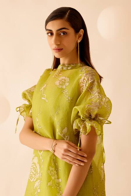 Bunka Green Silk Organza Sequins, Embroidery Boat Bia Rosa Print Kurta With Camisole at Aza Fashions Bunka_Green Silk Organza Sequins, Embroidery Boat Bia Rosa Print Kurta With Camisole _at_Aza_Fashions