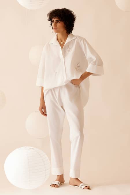Bunka White Cotton Poplin Neela Solid Straight Pant Online at Aza Fashions Bunka_White Cotton Poplin Neela Solid Straight Pant _Online_at_Aza_Fashions