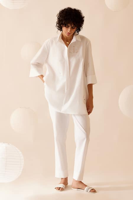 Buy Bunka White Cotton Poplin Neela Solid Straight Pant Online at Aza Fashions Buy_Bunka_White Cotton Poplin Neela Solid Straight Pant _Online_at_Aza_Fashions