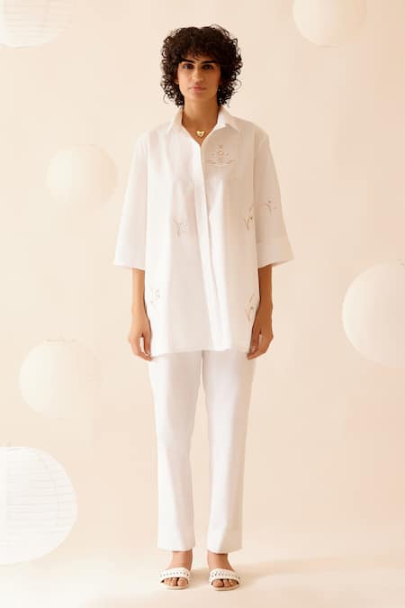 Bunka White Cotton Poplin Neela Solid Straight Pant at Aza Fashions Bunka_White Cotton Poplin Neela Solid Straight Pant _at_Aza_Fashions