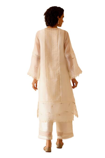 Buy Bunka Ivory Organza, Samya Floral Thread Embellished Straight Kurta Pant Set Buy_Bunka_Ivory Organza, Samya Floral Thread Embellished Straight Kurta Pant Set