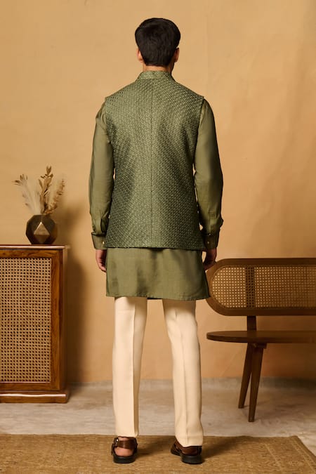 Philocaly Layered Bundi Kurta Set 
