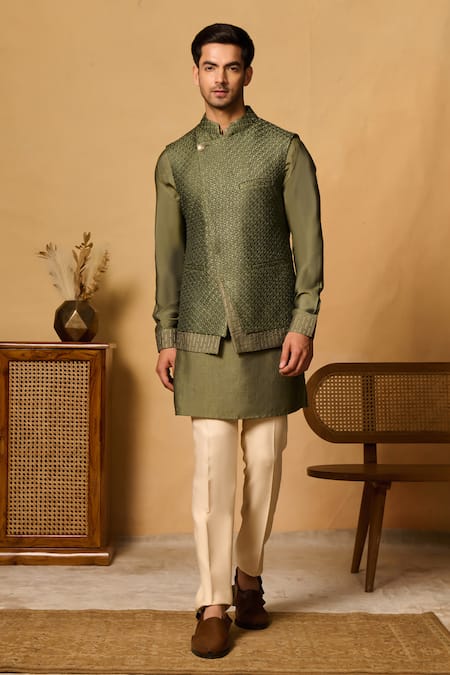 Shop Philocaly Green , Satin Sequins, Embroidery Layered Bundi Kurta Set Online at Aza Fashions Shop_Philocaly_Green , Satin Sequins, Embroidery Layered Bundi Kurta Set _Online_at_Aza_Fashions