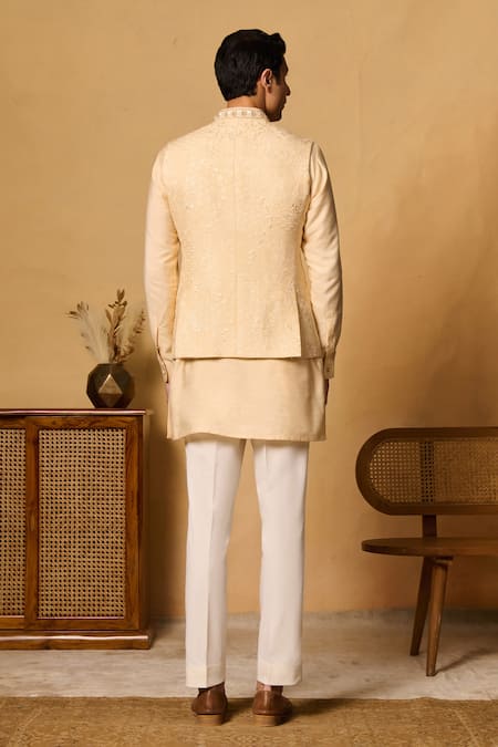 Philocaly Floral Embroidered Yellow Bundi 