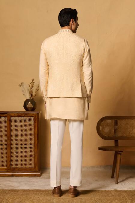 Philocaly Floral Embroidered Bundi Kurta Set 