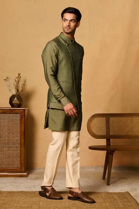 Philocaly Green Silk Embroidery Gold Dori Bundi at Aza Fashions Philocaly_Green Silk Embroidery Gold Dori Bundi _at_Aza_Fashions