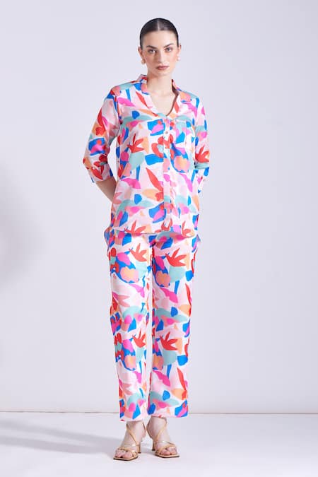 Zosia Multi Color Linen, Satin Collared Arina Floral Print Top And Pant Set at Aza Fashions Zosia_Multi Color Linen, Satin Collared Arina Floral Print Top And Pant Set _at_Aza_Fashions