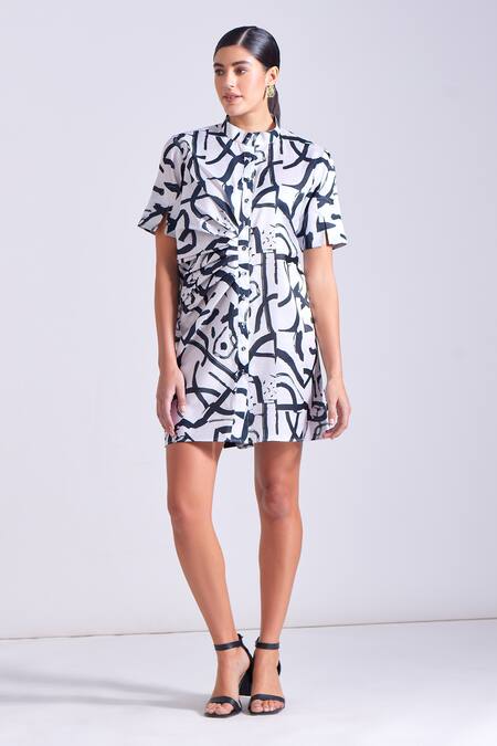 Buy Zosia Black Linen, Satin Bandeau Neck Toris Stroke Print Dress Online at Aza Fashions Buy_Zosia_Black Linen, Satin Bandeau Neck Toris Stroke Print Dress _Online_at_Aza_Fashions