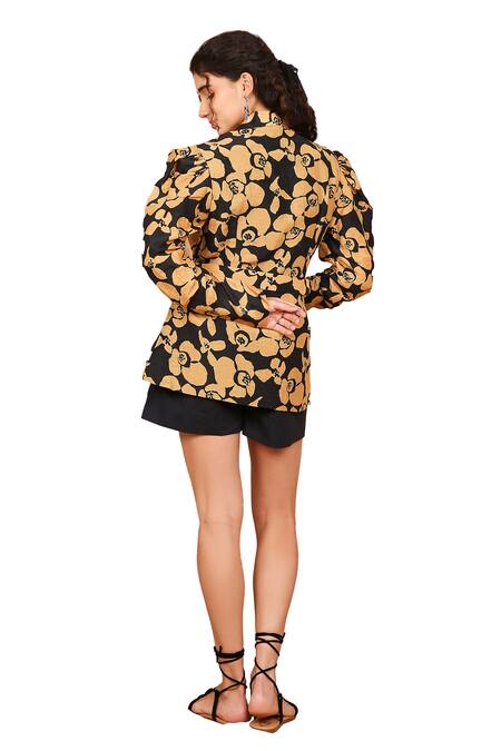 The Right Cut Black Linen, Silk Collared Abstract Floret Print Lapel Jacket With Belt Online at Aza Fashions The Right Cut_Black Linen, Silk Collared Abstract Floret Print Lapel Jacket With Belt _Online_at_Aza_Fashions