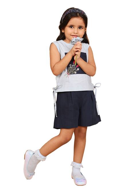 Buy_The Right Cut_Blue Cotton, Linen Embroidery Summer Daisy Top With Shorts 