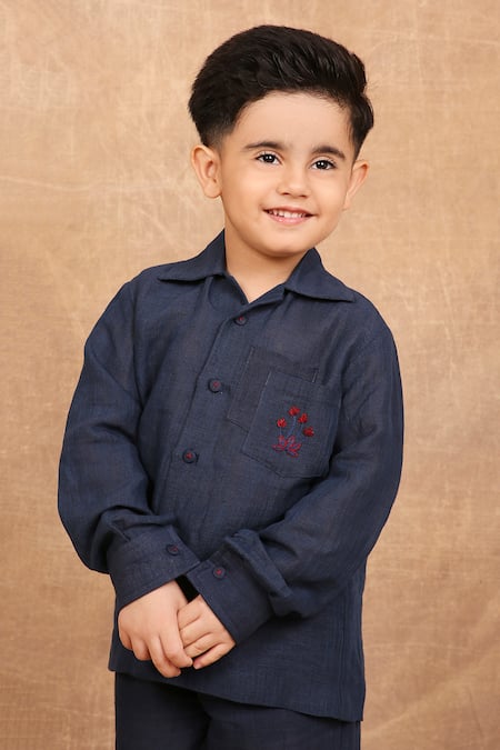 Buy_The Right Cut_Blue Linen Embroidery Minimalist Dual Pocket Shirt 