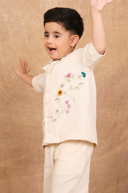 Buy_The Right Cut_Ivory Handloom Cotton Embroidery Boho Shirt