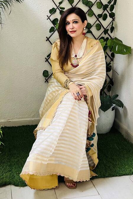 Shop Zal From Benaras Cream Chanderi Stripe Pattern Saree With Unstitched Blouse Piece Online at Aza Fashions Shop_Zal From Benaras_Cream Chanderi Stripe Pattern Saree With Unstitched Blouse Piece _Online_at_Aza_Fashions