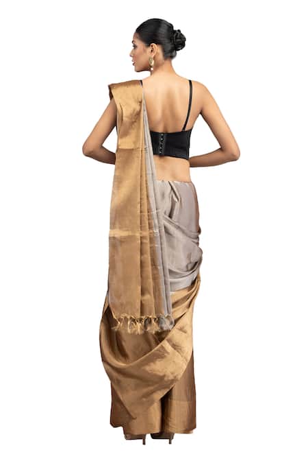 Buy Zal From Benaras Gold Chanderi, Dual Tone Stripe Handloom Saree With Unstitched Blouse Piece Buy_Zal From Benaras_Gold Chanderi, Dual Tone Stripe Handloom Saree With Unstitched Blouse Piece