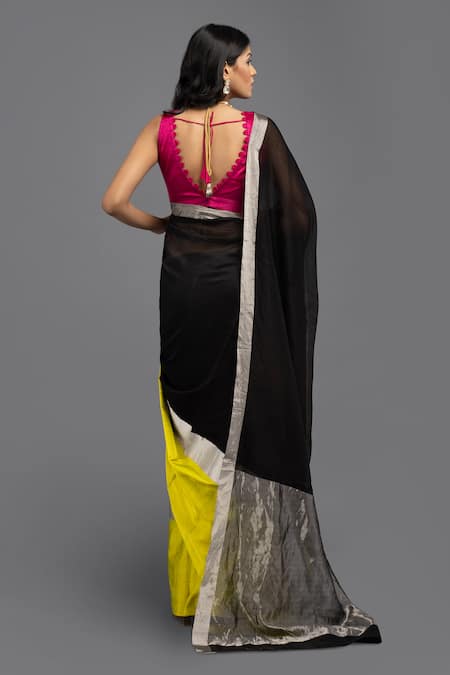 Zal From Benaras Contrast Hem Saree With Unstitched Blouse Piece 