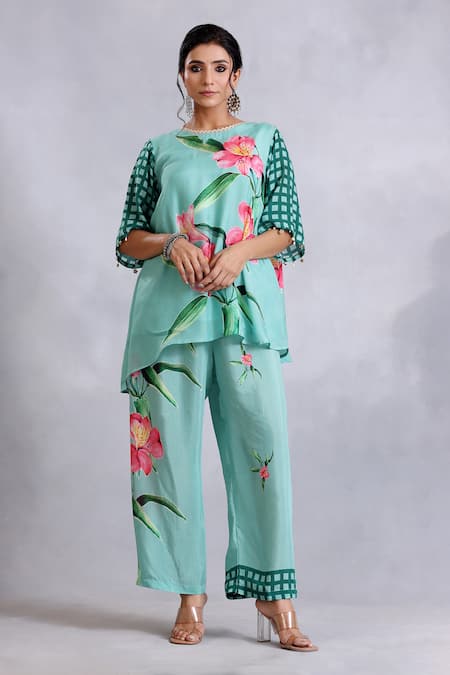 Radhika Jindal Green Cotton Silk Embroidered Lace Round Floral Pattern Kurta Pant Set 