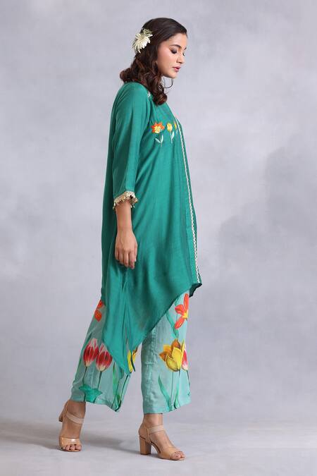 Radhika Jindal_Green Cotton, Silk Embroidery High Neck Asymmetric Hem Kurta And Pant Set_Online_at_Aza_Fashions