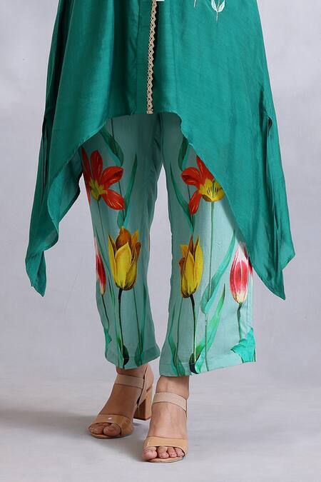 Radhika Jindal_Green Cotton, Silk Embroidery High Neck Asymmetric Hem Kurta And Pant Set_at_Aza_Fashions