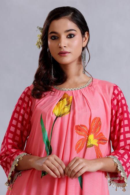 Buy_Radhika Jindal_Peach Cotton, Silk Lace, Sequins Round Floral Pattern Pleated Kurta Pant Set_Online_at_Aza_Fashions