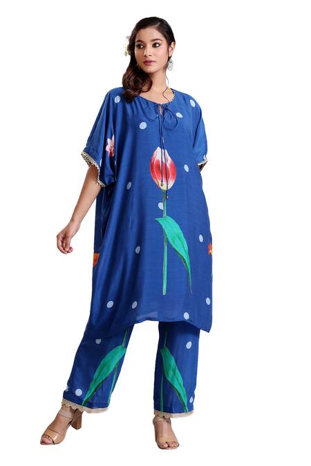 Buy_Radhika Jindal_Blue Cotton, Silk Lace V-neck Embroidered Anti-fit Kurta Set