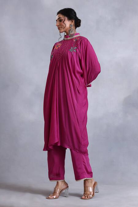 Radhika Jindal_Magenta Cotton, Silk Embroidery Round Neck Floral Pattern Draped Kurta Pant Set_Online_at_Aza_Fashions