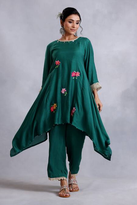 Radhika Jindal_Green Cotton, Silk Embroidery Round Neck Asymmetric Kurta Pant Set_Online_at_Aza_Fashions