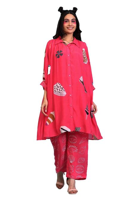 Radhika Jindal_Fuchsia Cotton, Silk Collared Printed Kurta Pant Set_at_Aza_Fashions