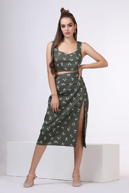 Bohobi Green Cotton Printed Floral Sweetheart Top And Skirt Co-ord Set 