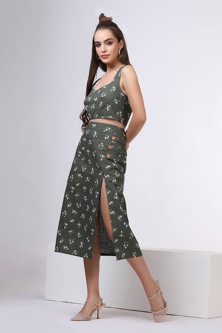 Bohobi Green Sweetheart Neck Floral Print Top And Skirt Set Online at Aza Fashions Bohobi_Green Sweetheart Neck Floral Print Top And Skirt Set _Online_at_Aza_Fashions