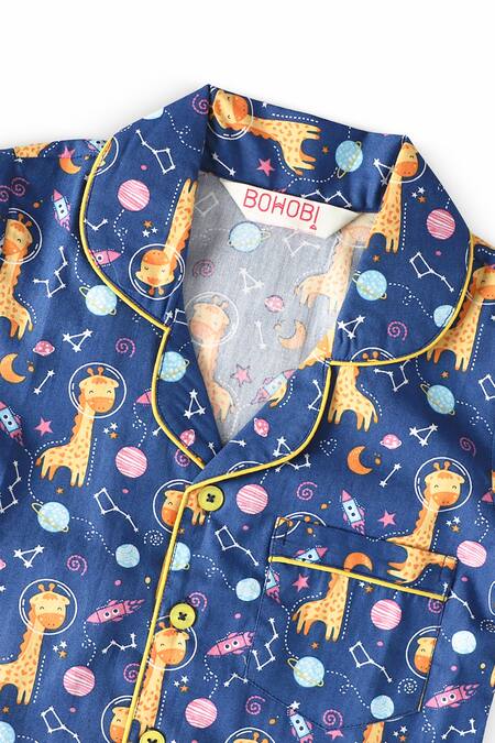 Bohobi Blue Cotton Giraffe Baby Night Suit Pyjama Set Online at Aza Fashions Bohobi_Blue Cotton Giraffe Baby Night Suit Pyjama Set _Online_at_Aza_Fashions