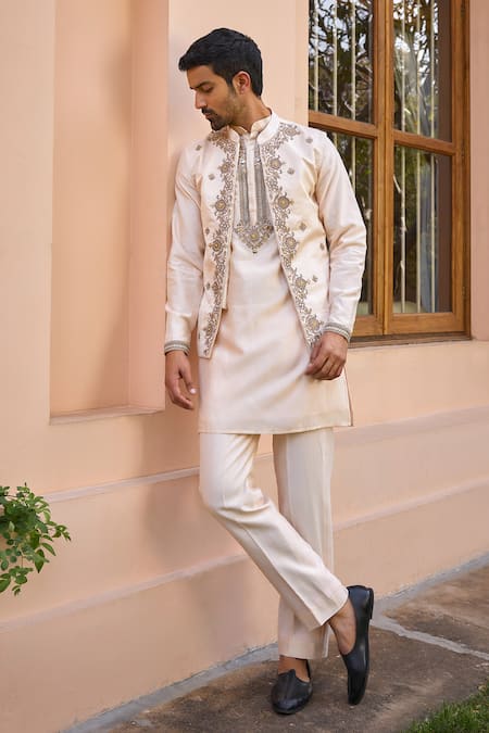 ISHA GUPTA TAYAL_Beige Chanderi Silk, Cotton Embroidery, Zari Bundi Set _at_Aza_Fashions