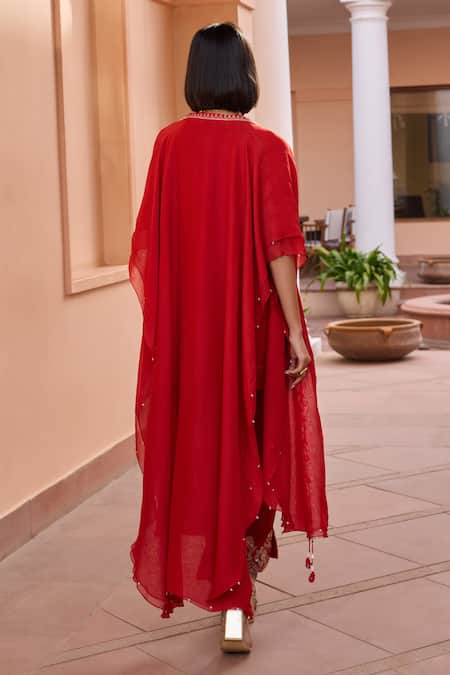 ISHA GUPTA TAYAL Shalene Embroidered Cape With Kurta Set 