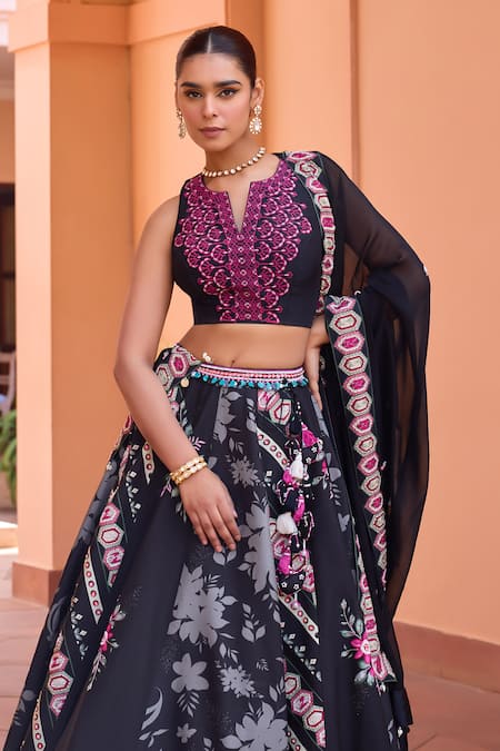 ISHA GUPTA TAYAL Black Silk, Organza Embroidery, Diamonds Khushnoor Floral Print Lehenga Set at Aza Fashions ISHA GUPTA TAYAL_Black Silk, Organza Embroidery, Diamonds Khushnoor Floral Print Lehenga Set _at_Aza_Fashions