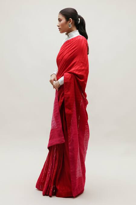 Buy_Naina Jain_Red Silk, Cotton Mirrors Bandhani Saree With Striped Unstitched Blouse Piece _Online_at_Aza_Fashions