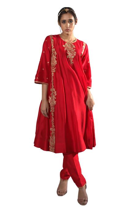 Buy_Vikabyarvindampula_Red Chanderi, Crepe, Cotton Sequins, Embroidery Round Neck Kurta And Pant Set _Online_at_Aza_Fashions
