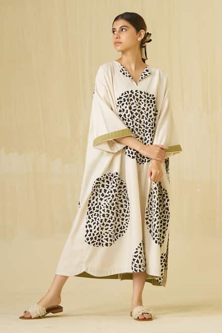 Buy_Stoique_Black Handloom Cotton V-neck Beau Geometric Abstract Print Dress 