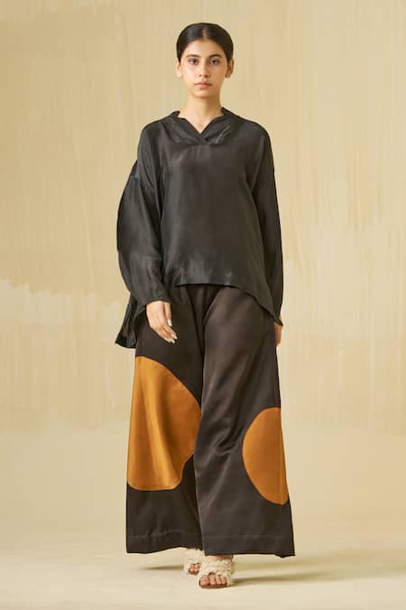 Buy Stoique Black Silk Embroidery V-neck Beau Applique Placement Top Online at Aza Fashions Buy_Stoique_Black Silk Embroidery V-neck Beau Applique Placement Top _Online_at_Aza_Fashions