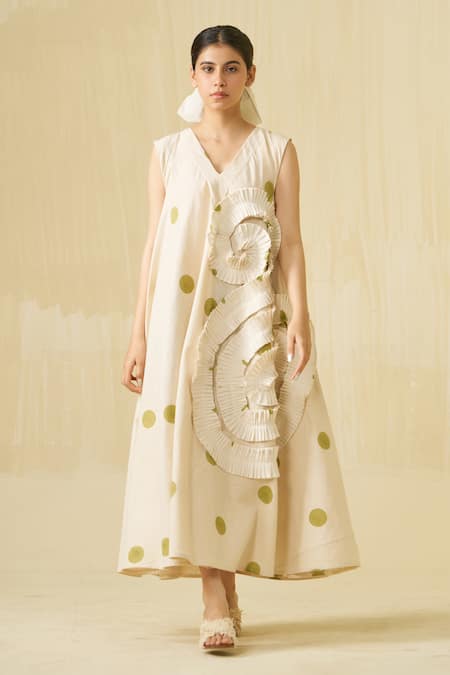 Buy_Stoique_Off White Cotton Ruffles V-neck Daffodil Dress 
