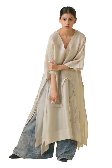 Buy_Stoique_Silver Tissue Ruffle V-neck Flamingo Asymmetric Tunic 