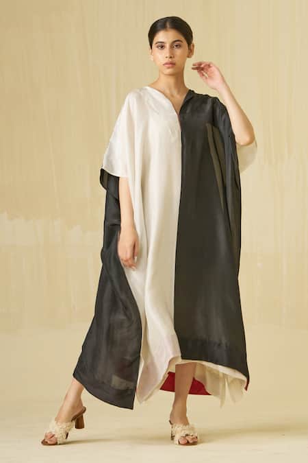 Buy_Stoique_Silver Silk V-neck Moon Colorblock Dress 