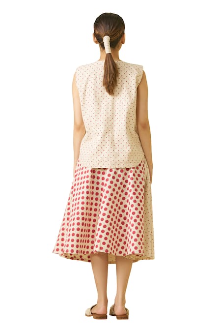 Shop_Stoique_Off White Handloom Cotton V-neck Muffin Polka Dot Print Vest _Online_at_Aza_Fashions