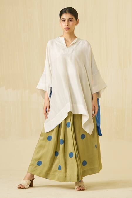 Stoique Silver Silk Split V-neck Penguin Colorblock Top at Aza Fashions Stoique_Silver Silk Split V-neck Penguin Colorblock Top _at_Aza_Fashions