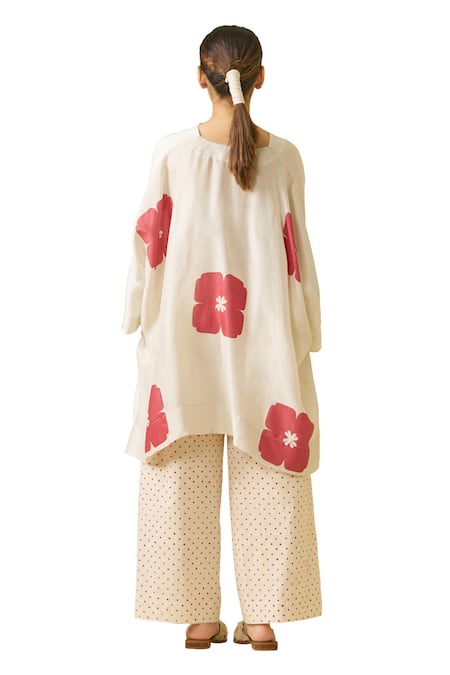 Shop_Stoique_Silver Silk V-neck Swan Floral Placement Print Top _Online_at_Aza_Fashions