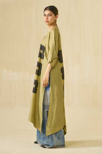 Shop Stoique Green Upada Silk Printed Floral V Neck Swan Tunic Shop_Stoique_Green Upada Silk Printed Floral V Neck Swan Tunic