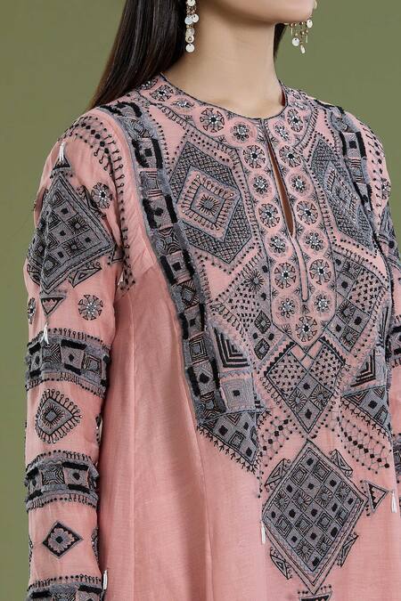 Shop_Divya Sheth_Peach Chanderi Sequins, Embroidery Round Neck Thread Kurta And Pant Set _Online_at_Aza_Fashions
