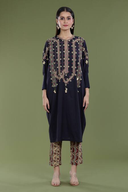 Divya Sheth_Black Cotton Embroidery Round Neck Dori Kaftan And Pant Set _Online_at_Aza_Fashions
