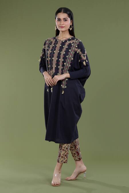 Buy_Divya Sheth_Black Cotton Embroidery Round Neck Dori Kaftan And Pant Set _Online_at_Aza_Fashions