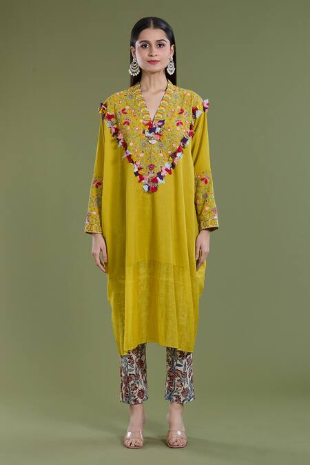Divya Sheth_Yellow Cotton Patchwork Round Neck Thread Work Kaftan And Pant Set _Online_at_Aza_Fashions