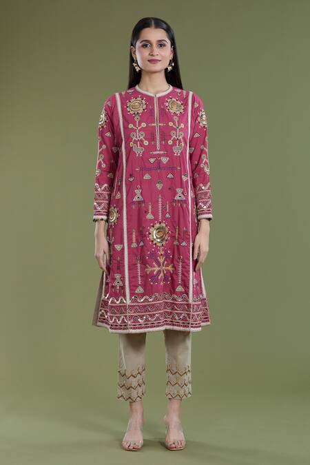 Divya Sheth_Red Cotton Cut Work, Embroidery Round Neck Geometric Tribal Kurta And Pant Set _Online_at_Aza_Fashions
